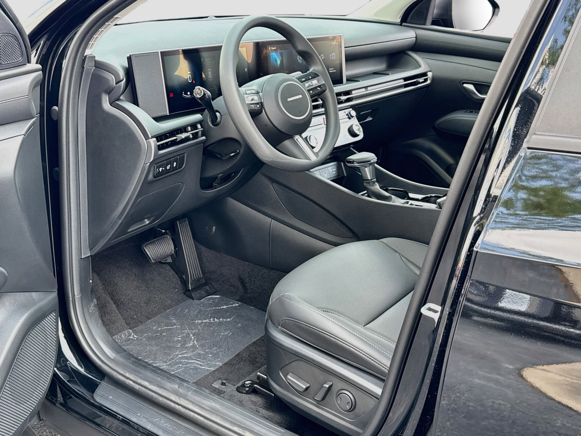 New 2026 Hyundai Tucson SEL Plus w/ Tow & Go Package AWD/4WD image 4