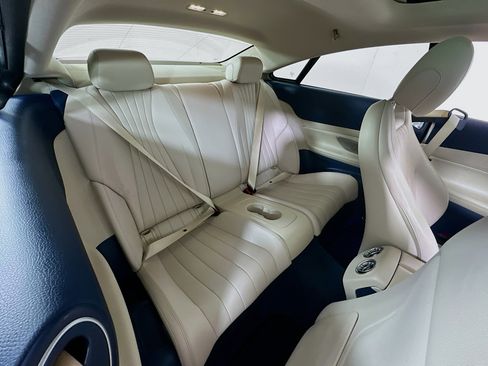 Used 2018 Mercedes-Benz E 400 E 400 image 29