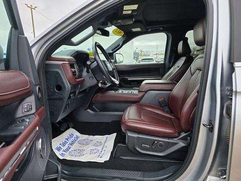 Used 2024 Ford Expedition Limited AWD/4WD image 20