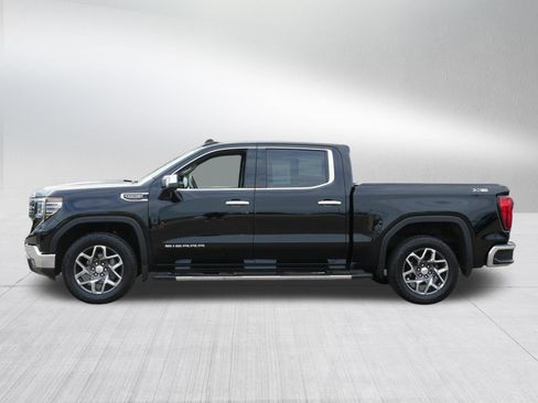 Certified 2025 GMC Sierra 1500 SLT w/ SLT Premium Plus Package AWD/4WD image 4