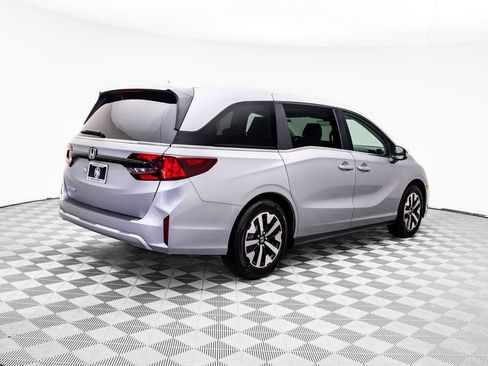 New 2026 Honda Odyssey EX-L image 6