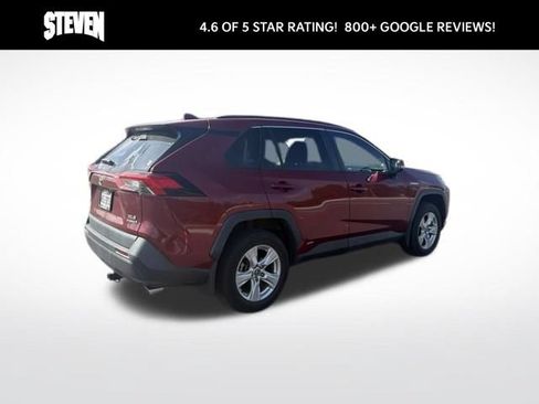 Used 2020 Toyota RAV4 XLE w/ Carpet Mat Package AWD/4WD image 5