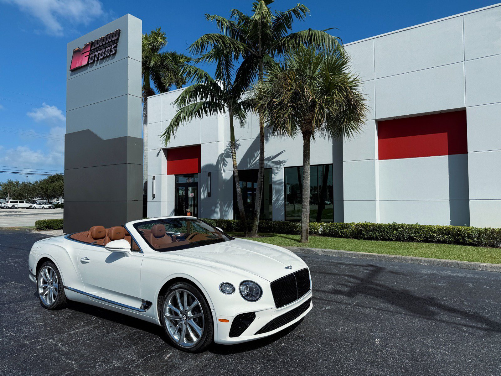 Used 2024 Bentley Continental GT V8 AWD/4WD image 3