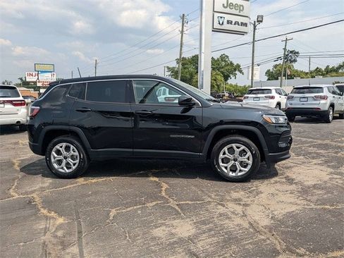 New 2025 Jeep Compass Sport image 3