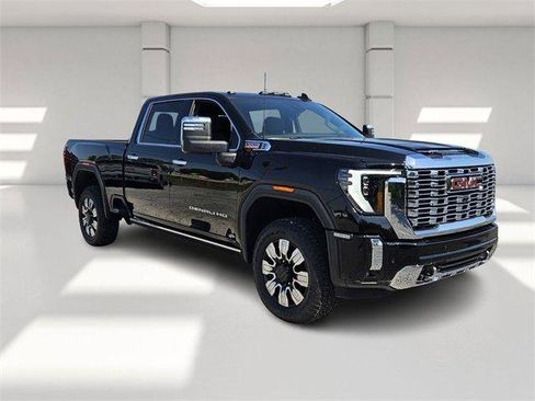 New 2025 GMC Sierra 2500 Denali w/ Denali Reserve Package image 7