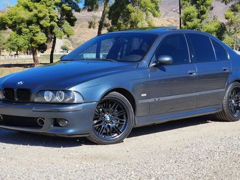 Used 2001 BMW M5 image 2