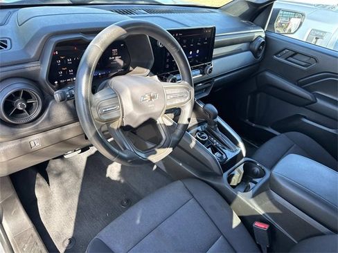 Used 2024 Chevrolet Colorado Trail Boss image 18