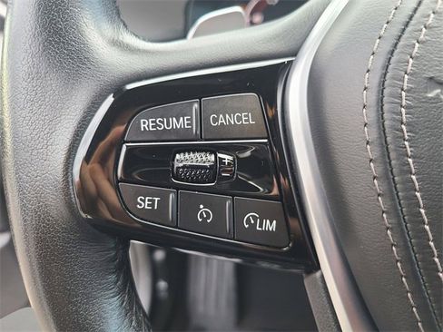 Used 2022 BMW 540i w/ Luxury Seating Package image 28