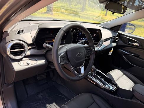 New 2026 Chevrolet Trax ACTIV w/ Driver Confidence Package FWD image 13