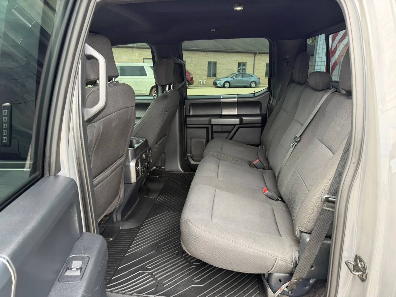Used 2020 Ford F150 XLT w/ Equipment Group 302A Luxury AWD/4WD image 21