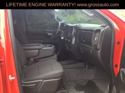 Used 2020 Chevrolet Silverado 1500 Custom Trail Boss w/ Custom Convenience Package AWD/4WD image 31