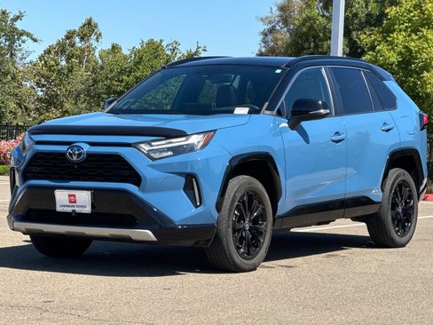Certified 2022 Toyota RAV4 XSE AWD/4WD image 9