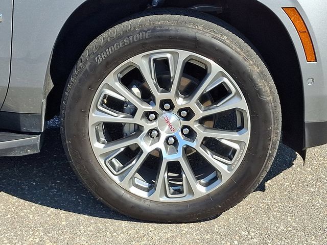 Used 2025 GMC Yukon Denali AWD/4WD image 27