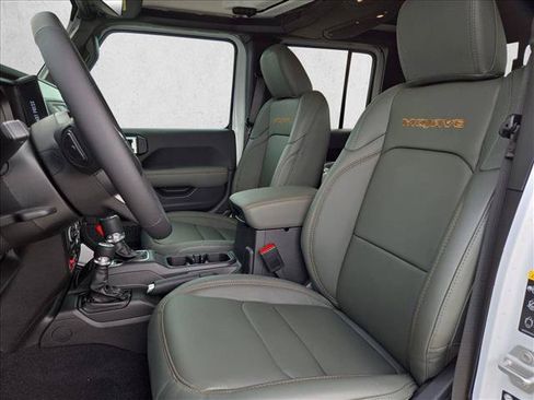 New 2026 Jeep Gladiator Mojave AWD/4WD image 4