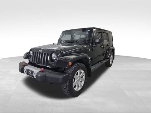 Used 2015 Jeep Wrangler Unlimited Sahara w/ Connectivity Group image 6