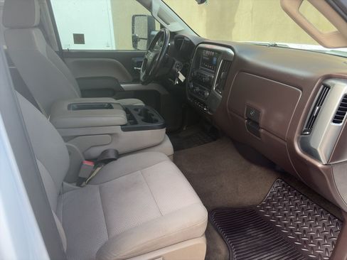 Used 2017 Chevrolet Silverado 2500 LT w/ All Star Edition AWD/4WD image 26