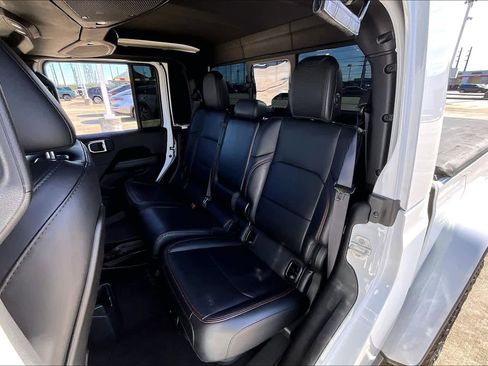 Used 2024 Jeep Gladiator Rubicon image 38