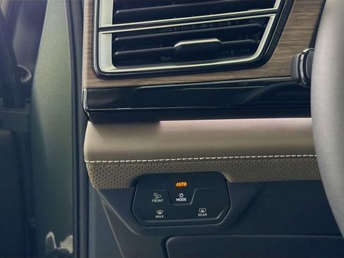 New 2026 Volkswagen Atlas SEL AWD/4WD image 10