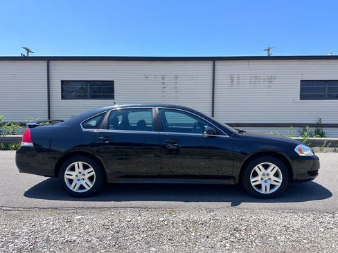 Used 2012 Chevrolet Impala LT FWD image 2