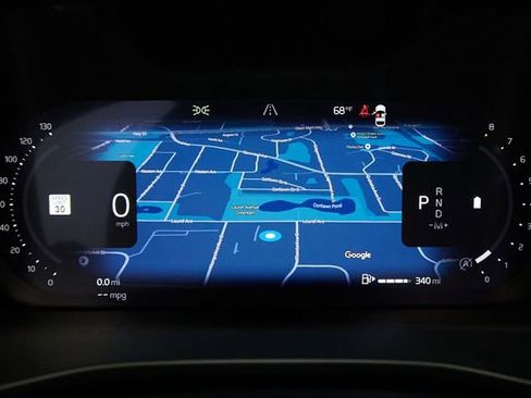 Certified 2025 Volvo XC40 B5 Core AWD/4WD image 15