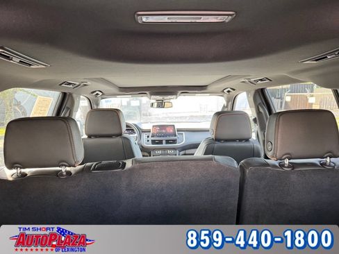 Used 2024 GMC Yukon XL AT4 w/ AT4 Premium Plus Package AWD/4WD image 44