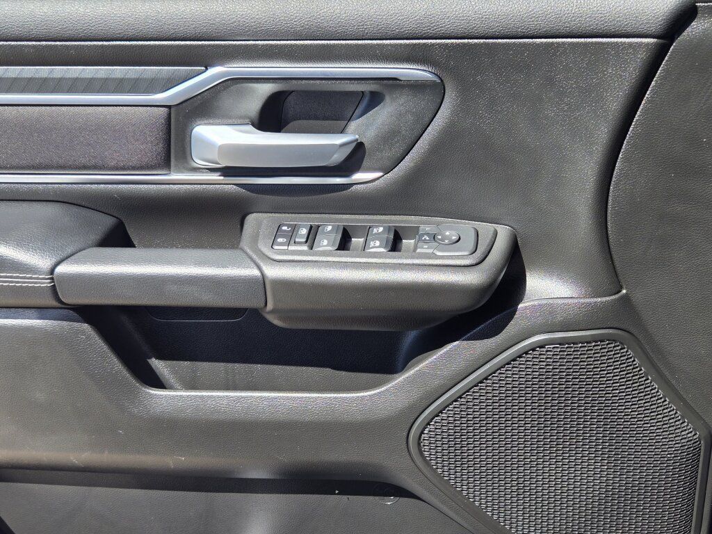 Used 2025 RAM 1500 Big Horn AWD/4WD image 7