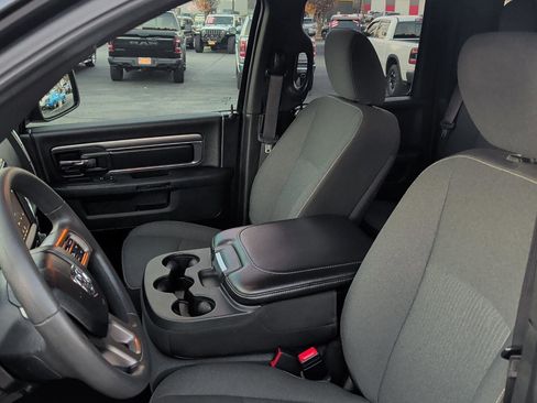 Used 2021 RAM 1500 Classic Warlock w/ Electronics Group image 10