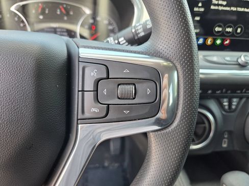 Used 2023 Chevrolet Blazer LT FWD image 31