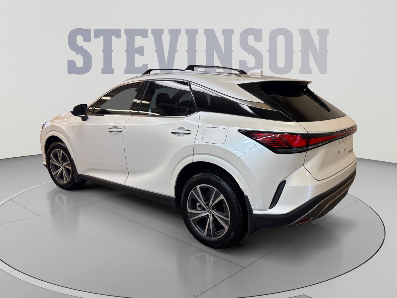 Used 2026 Lexus RX 350h w/ Convenience Package AWD/4WD image 3