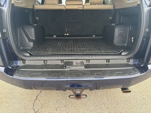Used 2017 Toyota 4Runner SR5 Premium AWD/4WD image 31