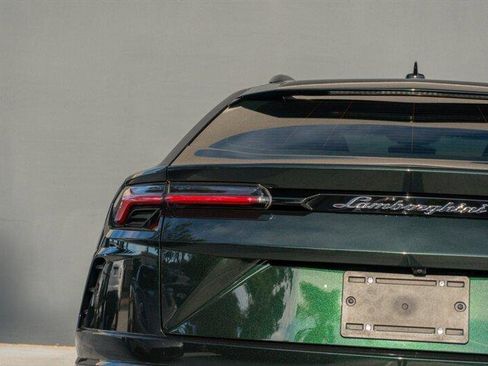 Used 2020 Lamborghini Urus image 41