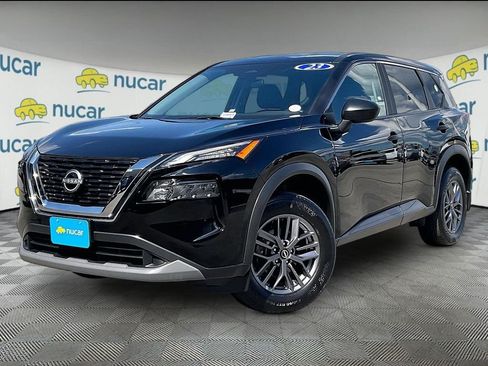 Used 2023 Nissan Rogue S AWD/4WD image 3