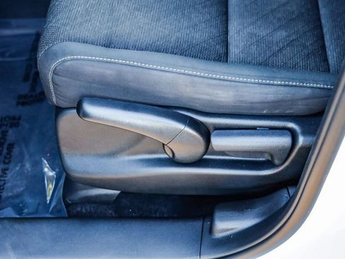 Used 2025 Honda Ridgeline Sport image 22