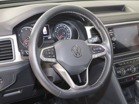 Used 2021 Volkswagen Atlas SE image 6