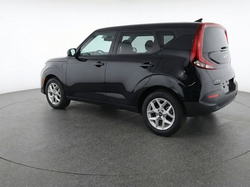 Used 2025 Kia Soul LX w/ LX Technology Package FWD image 6