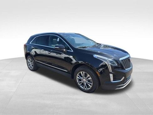 Certified 2023 Cadillac XT5 Premium Luxury AWD/4WD image 3