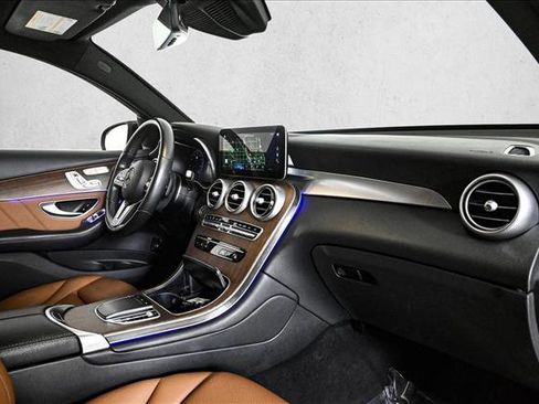 Used 2021 Mercedes-Benz GLC 300 4MATIC Coupe image 23