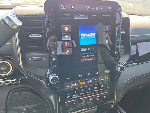 New 2025 RAM 2500 Limited AWD/4WD image 22