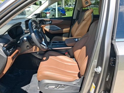 Used 2025 Acura MDX FWD w/ Technology Package image 14
