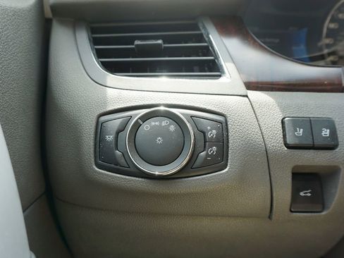 Used 2013 Ford Edge Limited image 4