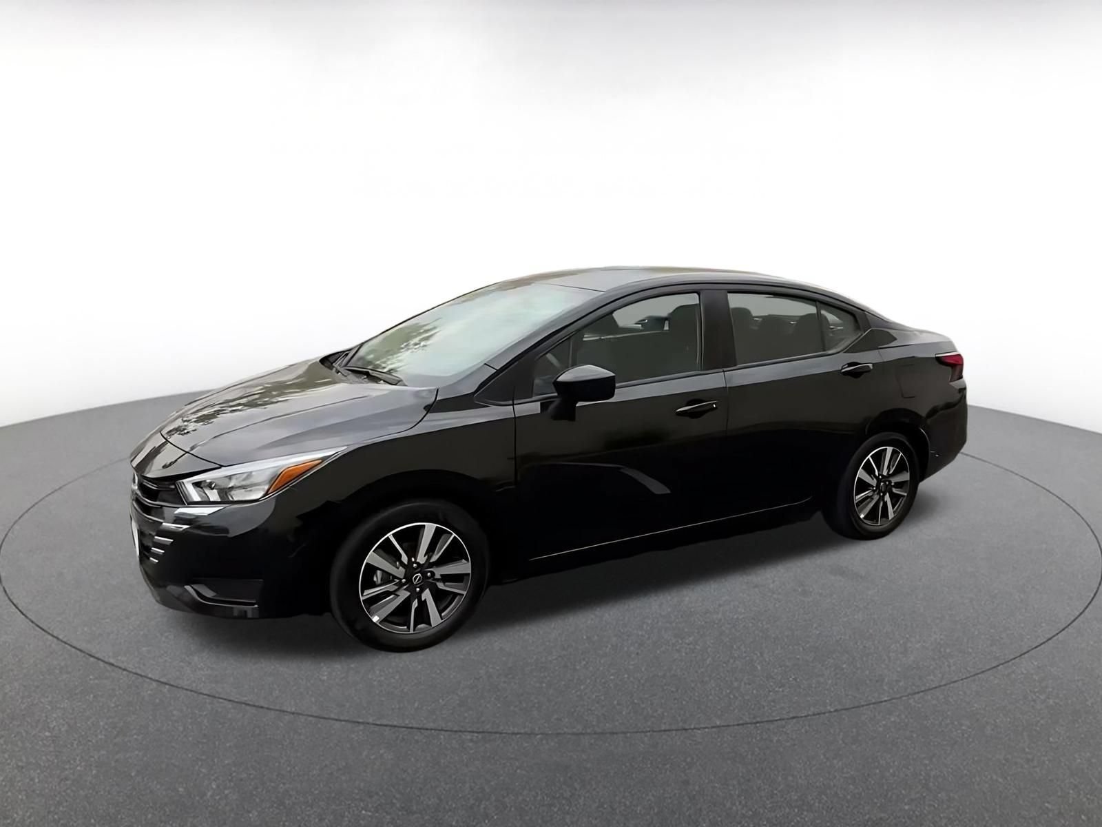 Used 2025 Nissan Versa SV FWD image 7