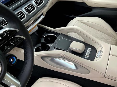 New 2026 Mercedes-Benz GLE 53 AMG 4MATIC image 8