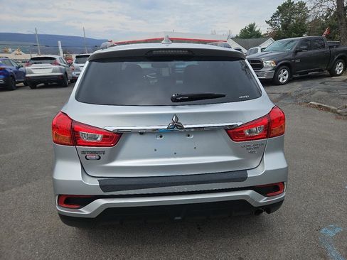 Used 2018 Mitsubishi Outlander Sport SEL image 4