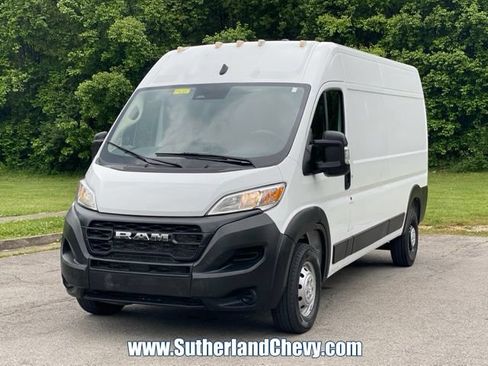 Used 2023 RAM ProMaster 2500 FWD image 3