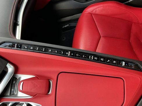 Used 2023 Chevrolet Corvette Stingray w/ Z51 Performance Package image 29