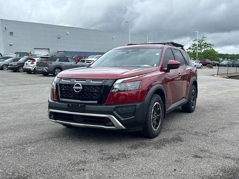 Certified 2025 Nissan Pathfinder Rock Creek AWD/4WD image 9