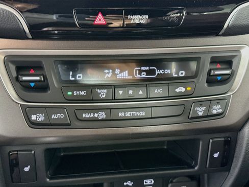 Certified 2025 Honda Passport EX-L image 17