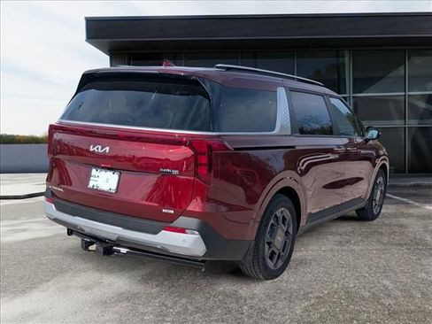 New 2026 Kia Carnival EX FWD image 5