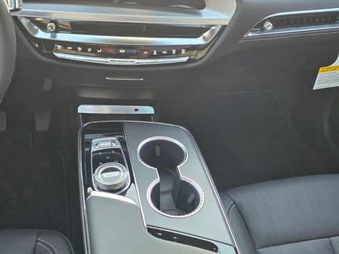 New 2026 Cadillac Lyriq Luxury image 19