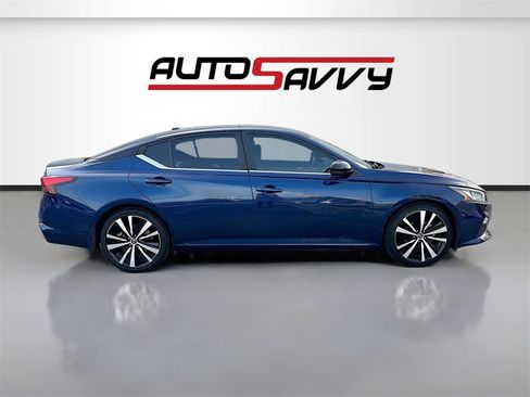Used 2020 Nissan Altima 2.5 SR w/ Premium Package image 8
